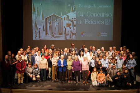 Imagen El Teatro Juan Bravo acoge la entrega de premios del Concurso de Belenes de la Diputación, que ha contado con la mayor participación de su historia